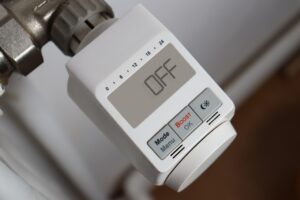 energy crisis, thermostat, heating, cooler, temperature, radiator, heat, cold, warmth, energy, heating costs, regulate, temperature controller, to adjust, save energy, save costs, winter, energy crisis, thermostat, thermostat, thermostat, thermostat, thermostat, radiator, radiator