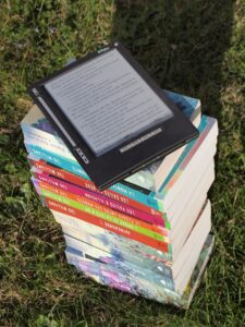 books, relaxing reading, irex, iliad, e book, e reader, stack of books, book, nature, grass, sun, electronic book, electrophoretic screen, ecological, environment, respect nature, read, touch screen, e-ink, e-reader, ereader, eink, e ink, literature, studies, information, to study, work, to work, computer science, technology, digital, pocket size, pocket book, mobile, modern, e-book, work at home, reader, education, learning, touch keys, pages, screen, relaxation, tranquility, culture, books, e book, e book, e reader, ereader, ereader, ereader, ereader, ereader, e-book, e-book, e-book