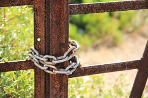 castle, locked, closed, chain, rust, metal, to graduate, shut down, burglar, blocked, burglar, burglar, burglar, burglar, burglar