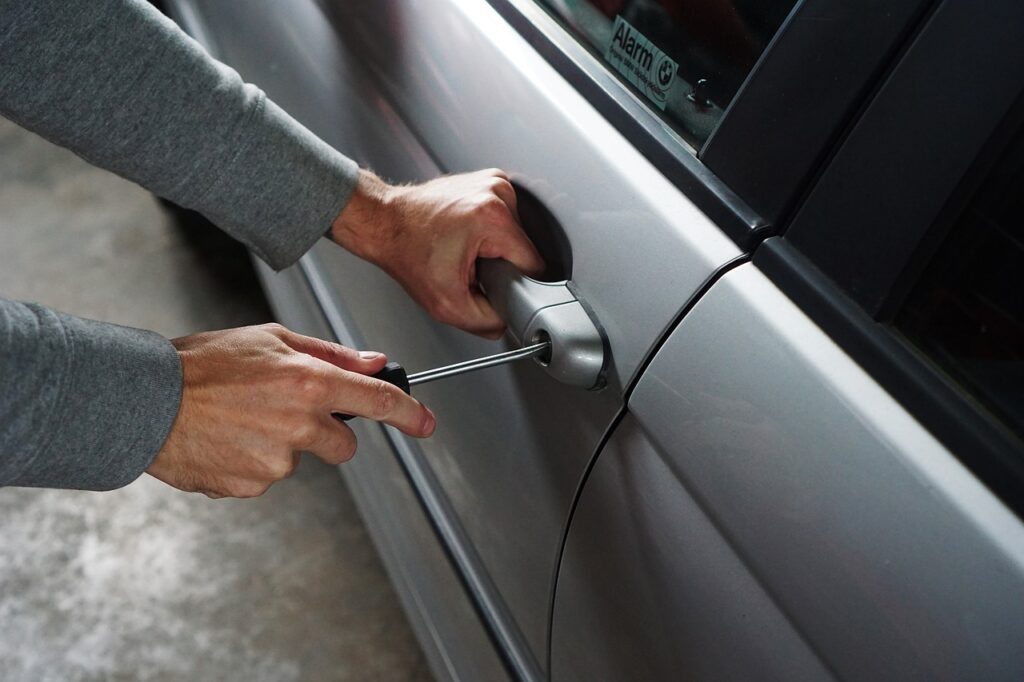 car, burglary, car wallpapers, thief, burglar, break into, screwdriver, car thief, break open locks